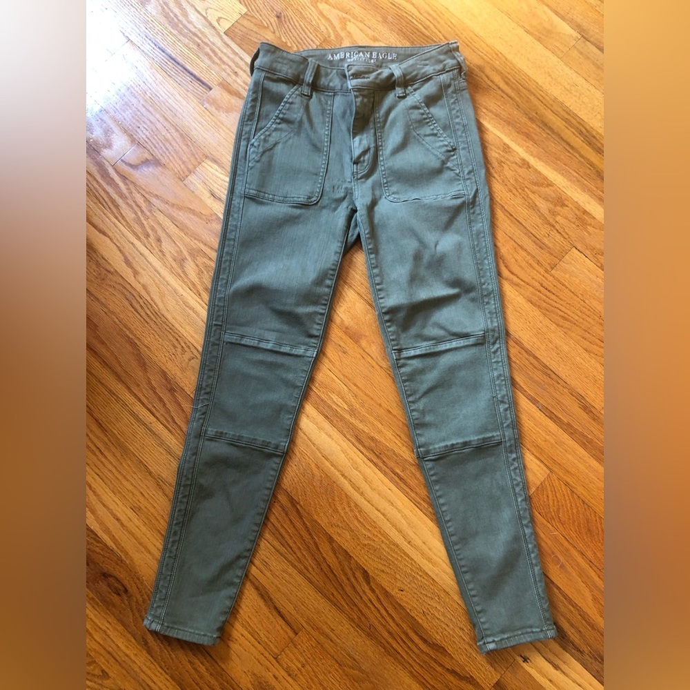 American Eagle Skinny Jeans